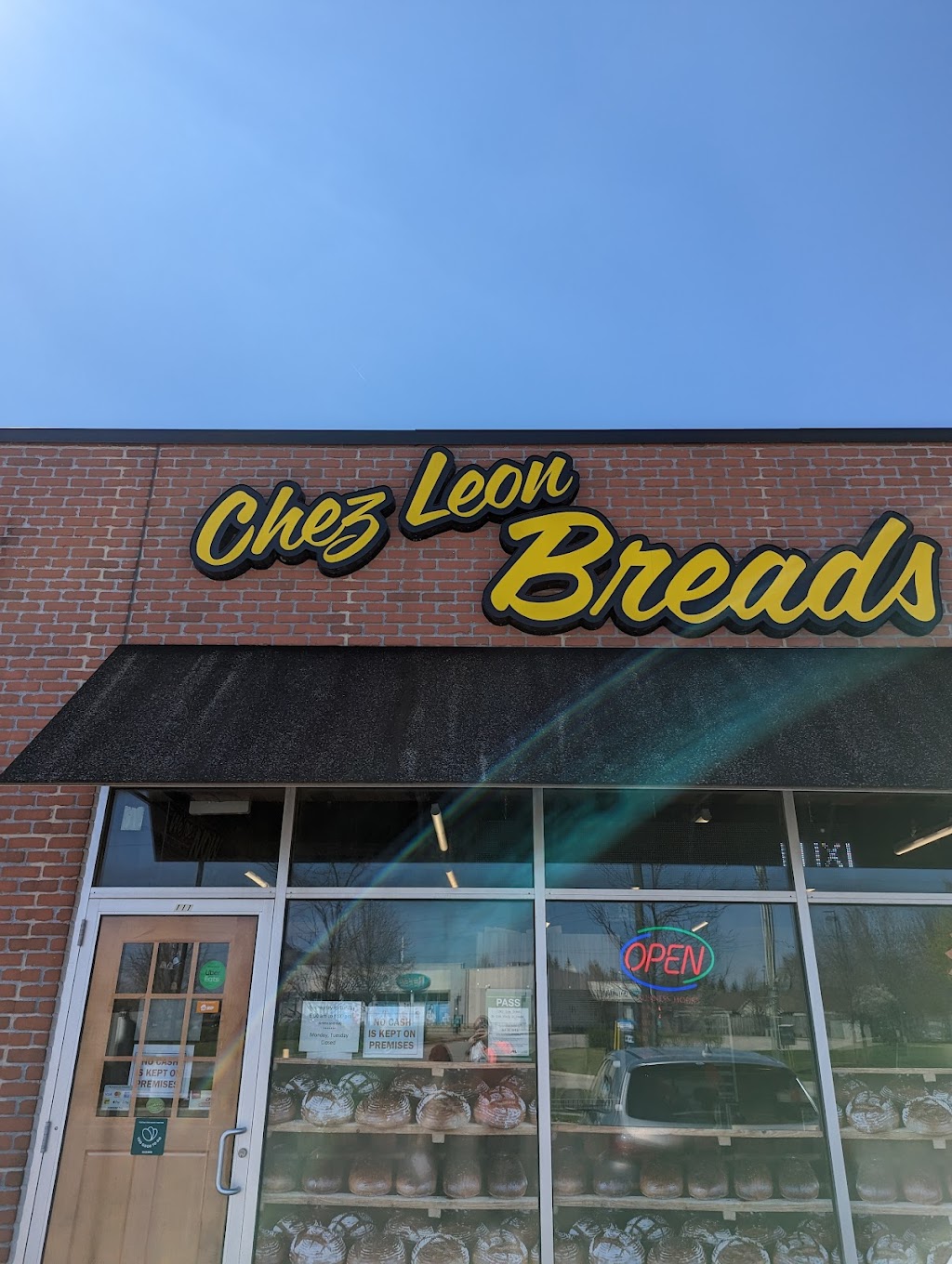 Chez Leon Breads | 1255 Kilally Rd Unit#111, London, ON N5Y 0B7, Canada | Phone: (519) 951-0111