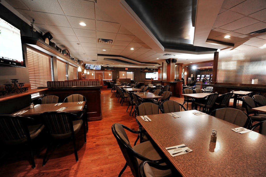 Manos Grill and Brewhouse ????️ | 2202 22 St W, Saskatoon, SK S7M 0V4, Canada | Phone: (306) 683-3333