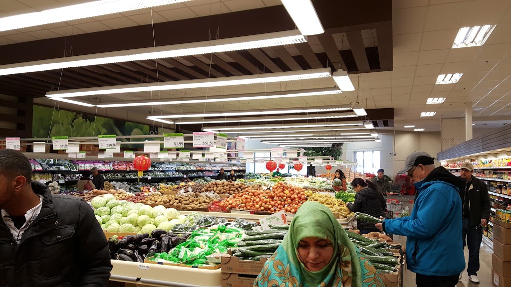 Marché C&T | 8200 Boulevard Taschereau, Brossard, QC J4X 2S6, Canada | Phone: (450) 671-2888