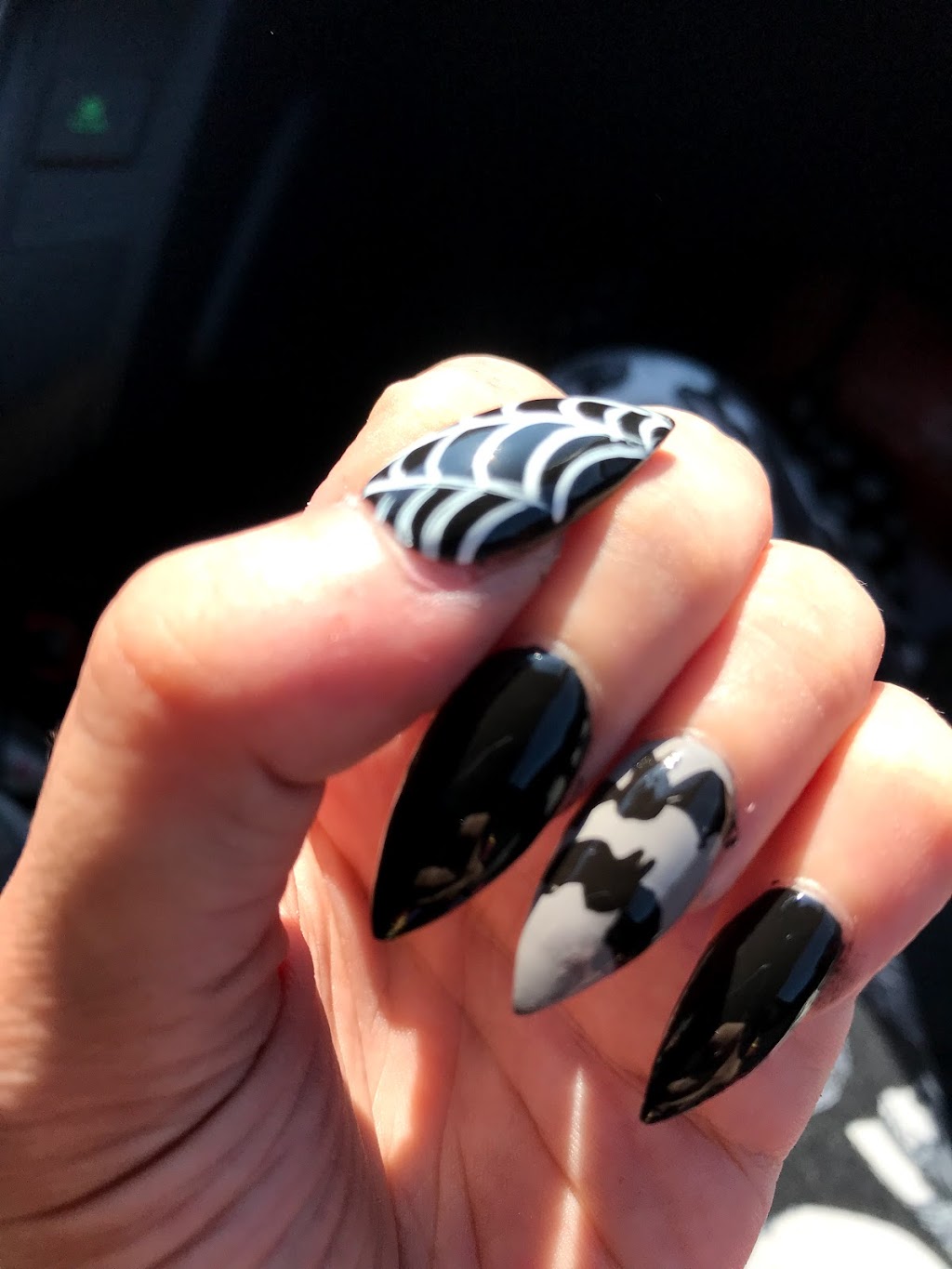 Le Nails | 1422 Millersport Hwy, Buffalo, NY 14221, USA | Phone: (716) 688-8879