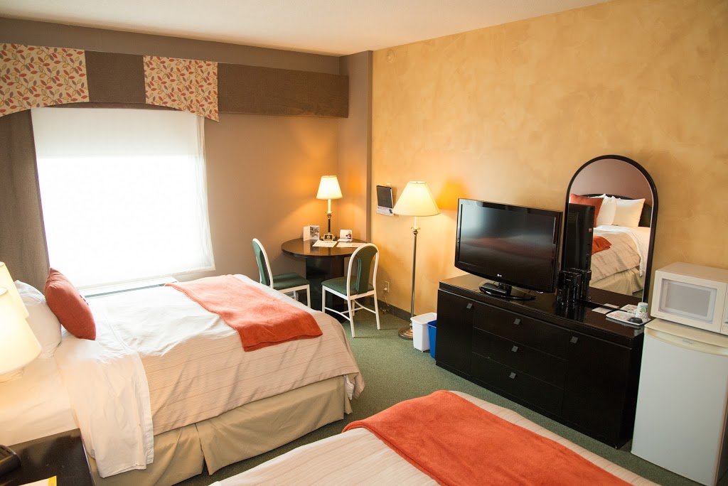Days Inn by Wyndham Berthierville | 760 Rue Gadoury, Berthierville, QC J0K 1A0, Canada | Phone: (450) 836-1621