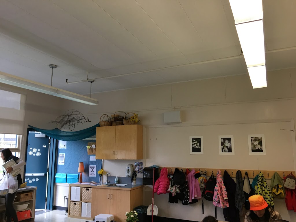 Daniel Woodward Elementary | 10300 Seacote Rd, Richmond, BC V7A 4B2, Canada | Phone: (604) 668-6296
