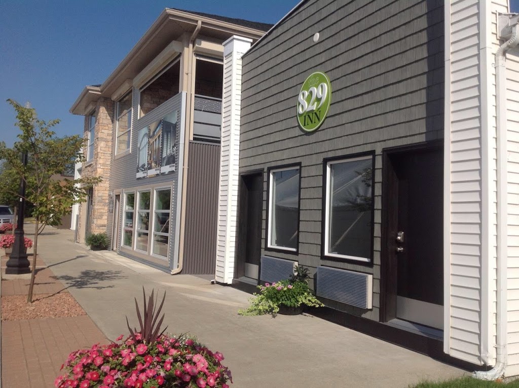 The 829Inn | 299 Main Ave, Plum Coulee, MB R0G 1R0, Canada | Phone: (204) 829-3243