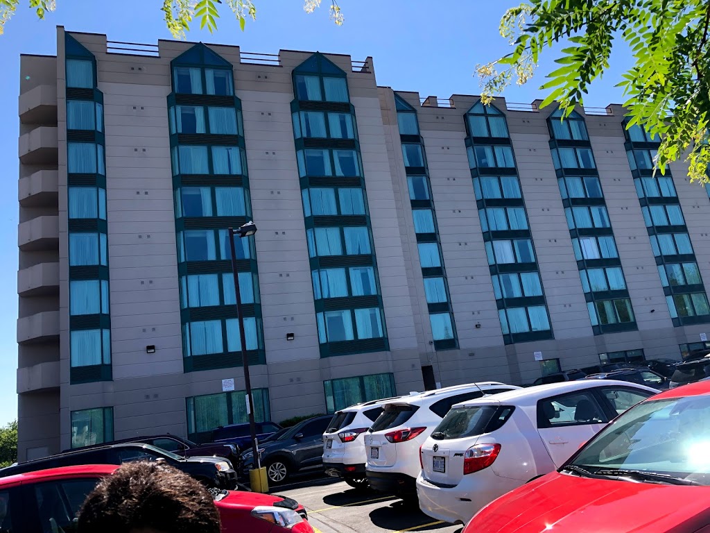 Ramada by Wyndham Niagara Falls/Fallsview | 6045 Stanley Ave, Niagara Falls, ON L2G 3Y3, Canada | Phone: (905) 374-4142