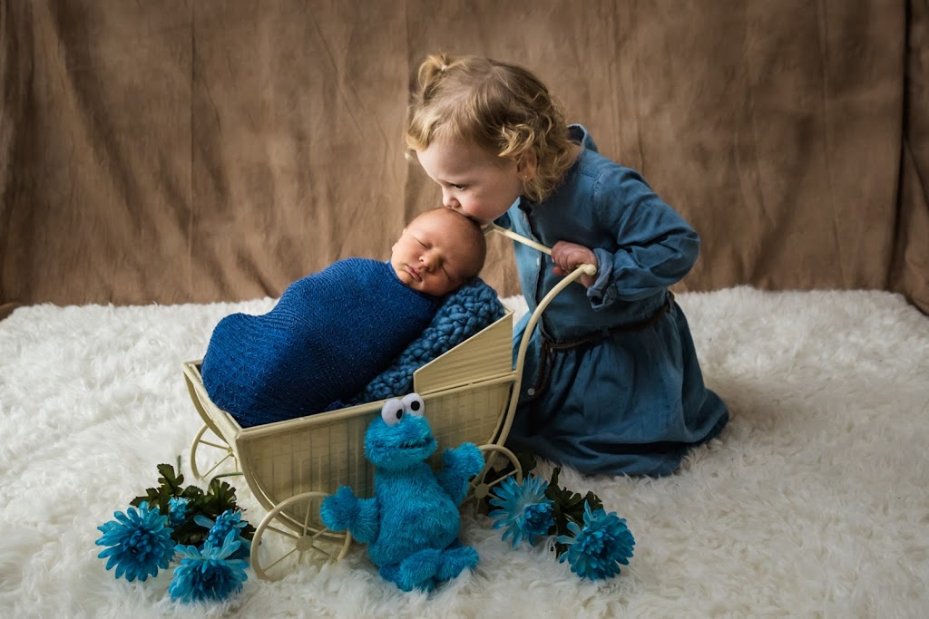 Jan Perreault Photography | 636 Bon Echo Dr, Oshawa, ON L1J 6A4, Canada | Phone: (905) 431-0750