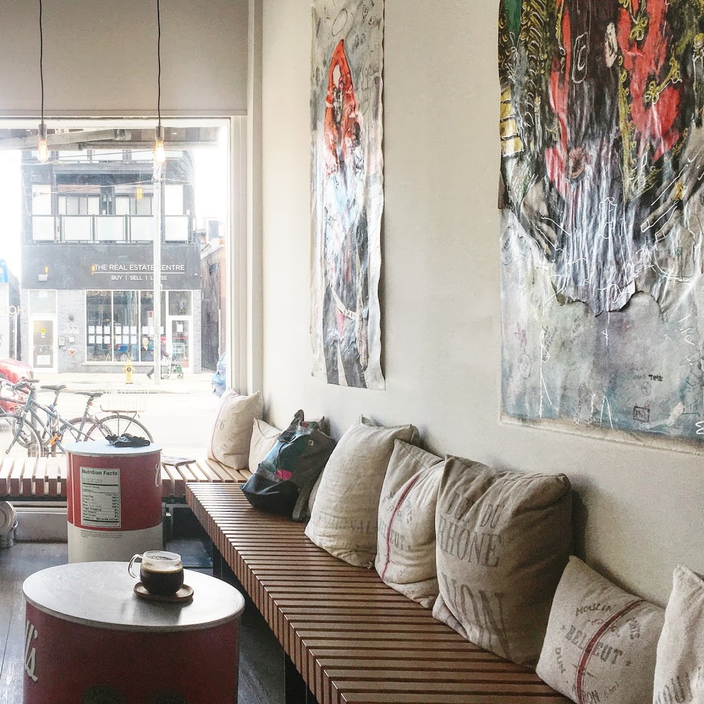 Hopper coffee | 324 College St, Toronto, ON M5T 1S3, Canada