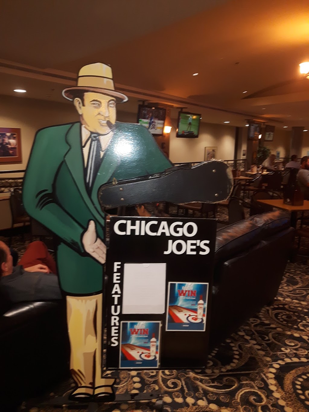 Chicago Joes Restaurant | 1808 Wellington Ave, Winnipeg, MB R3H 0G3, Canada | Phone: (204) 786-4801