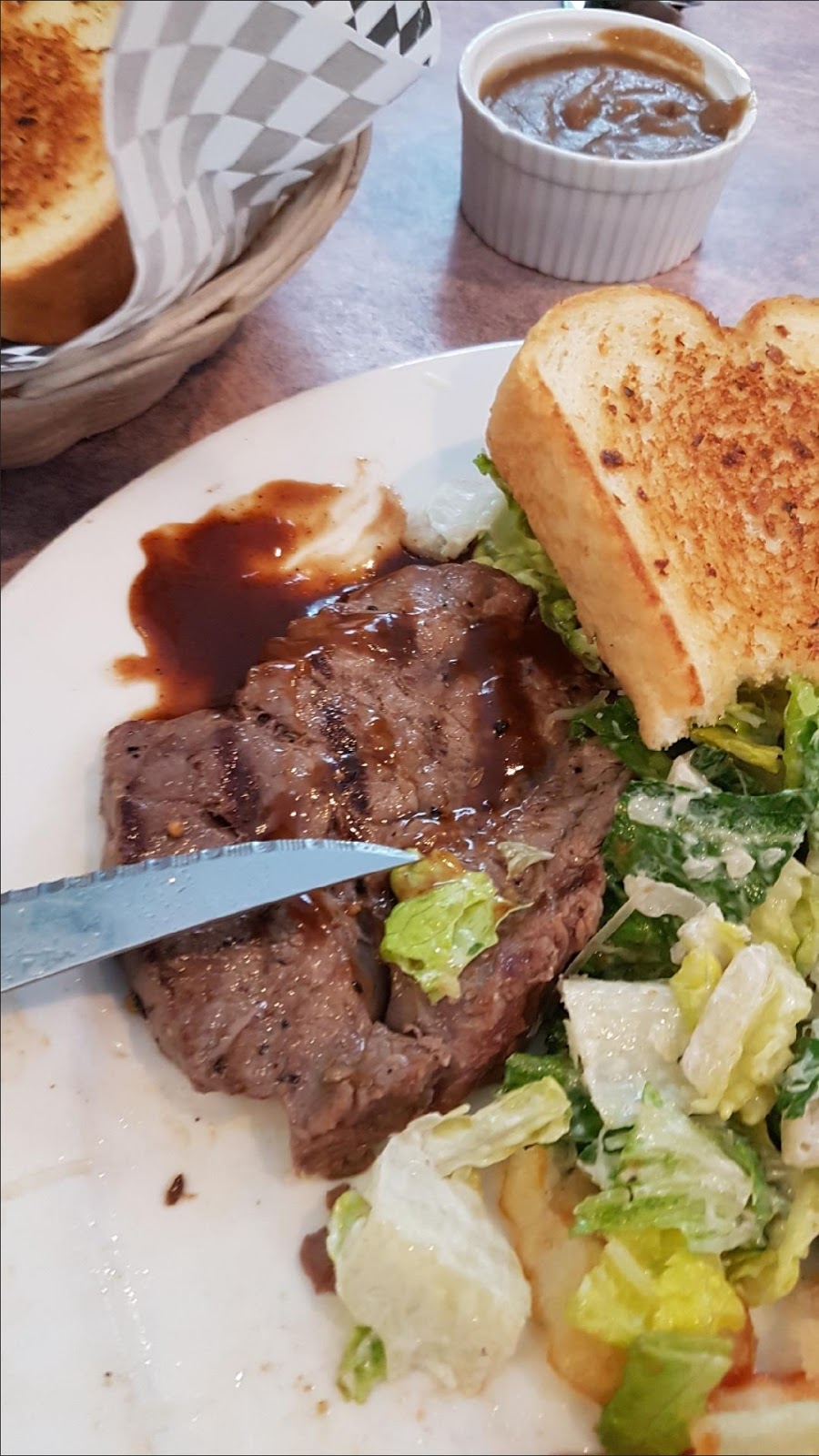 Sardinia Family Restaurant | 1620 Idylwyld Dr N, Saskatoon, SK S7L 6W6, Canada | Phone: (306) 934-6634
