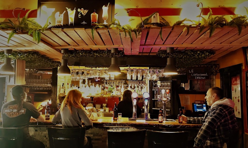 Bar chez rowny | 11850 335 Rte, Saint-Calixte, QC J0K 1Z0, Canada | Phone: (450) 222-5356
