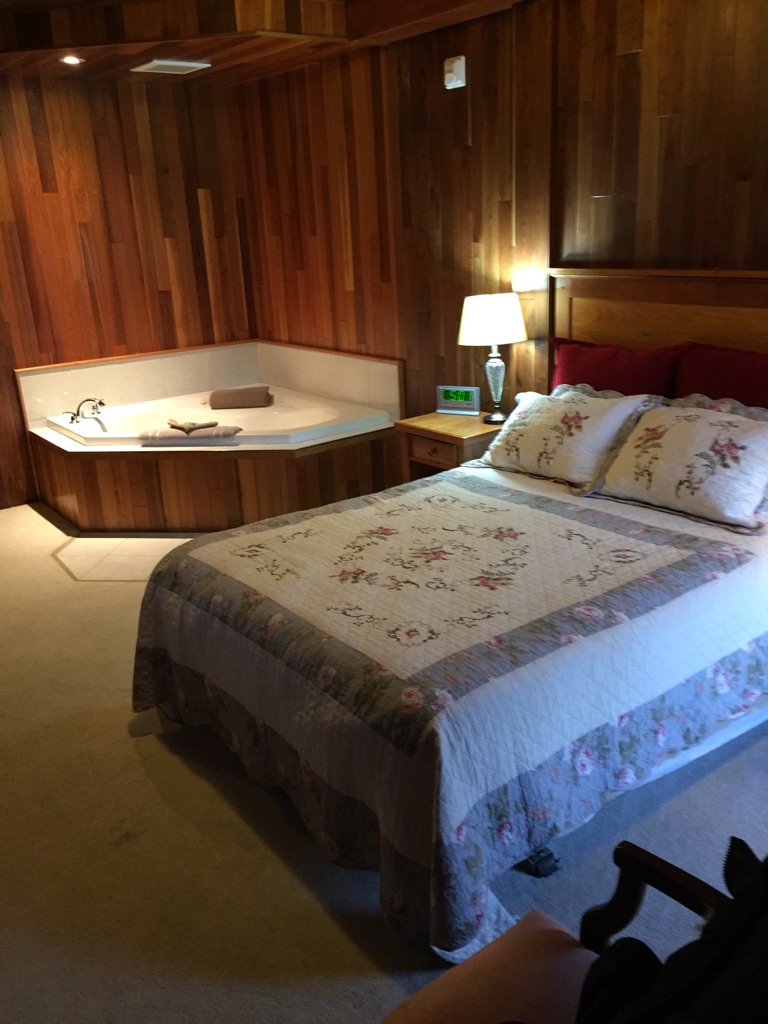 Mill Tales Inn | 20 John Pound Rd, Tillsonburg, ON N4G 3N9, Canada | Phone: (519) 550-1423