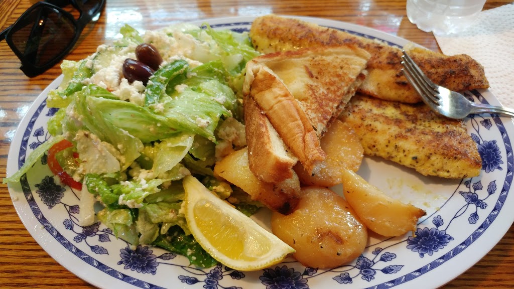 Beach Boy Restaurant | 70 1 Ave, Gimli, MB R0C 1B0, Canada | Phone: (204) 642-7560