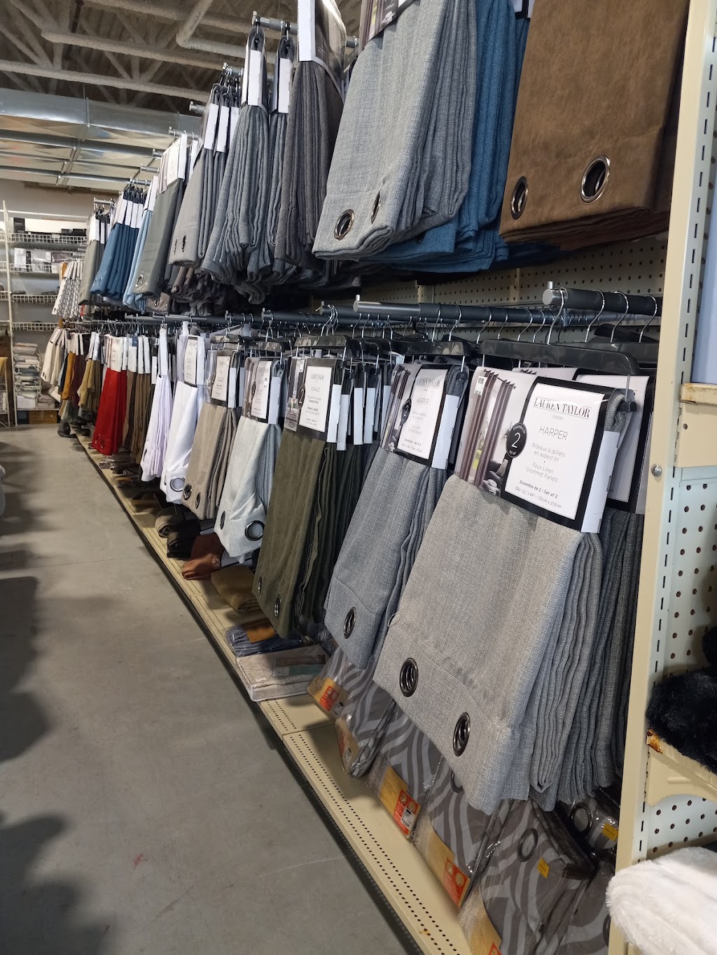 Hart | 9492 Bd Lacordaire, Saint-Léonard, QC H1R 0C4, Canada | Phone: (514) 312-8956