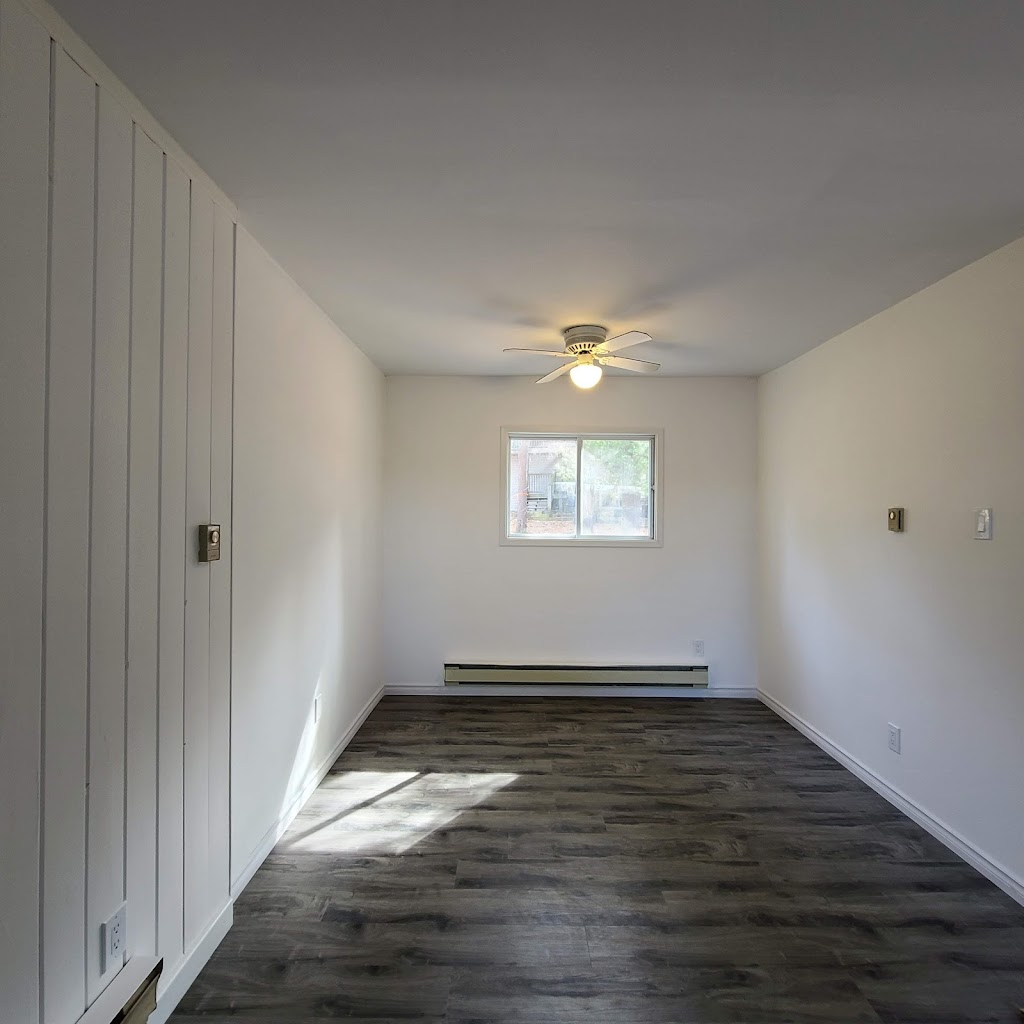 Muskoka Waterfront Retreat | 1091 Dwight Beach Rd, Dwight, ON P0A 1H0, Canada | Phone: (705) 990-0710