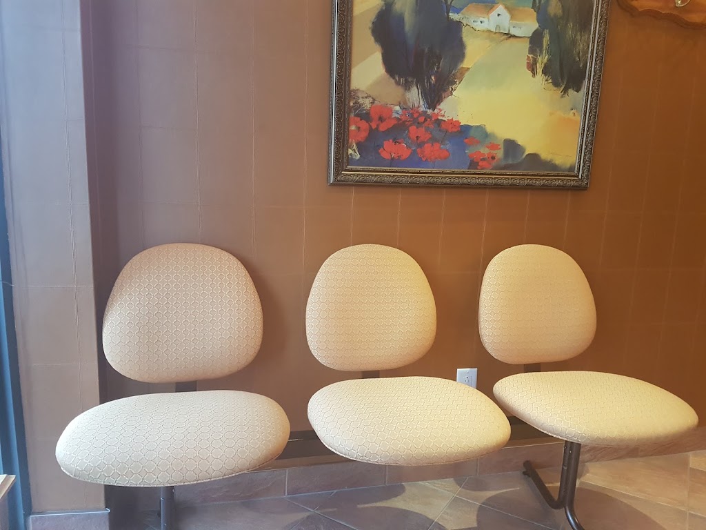 Clinique Med Ste-Genevieve | 1217 Bd Ste-Geneviève, Chicoutimi, QC G7G 2G8, Canada | Phone: (418) 693-0036