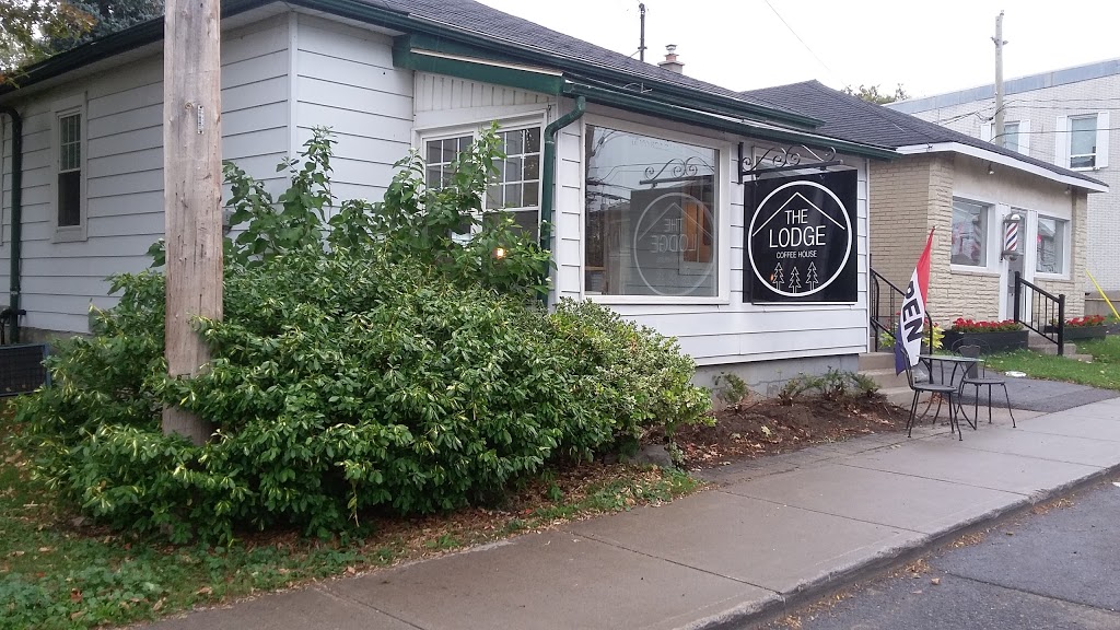 The Lodge | 376 Main Street Bath, Bath, ON K0H 1G0, Canada | Phone: (613) 352-8787