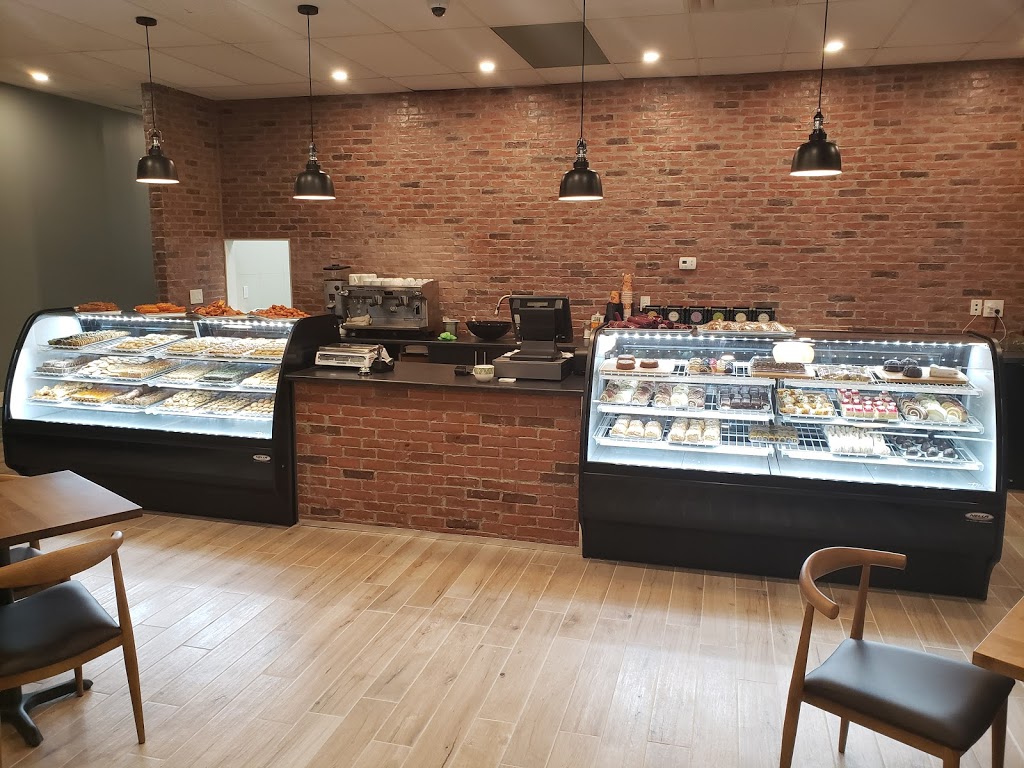 BB Cafe Newmarket | 17335 Yonge St Unit #3, Newmarket, ON L3Y 8Z2, Canada | Phone: (905) 503-7255