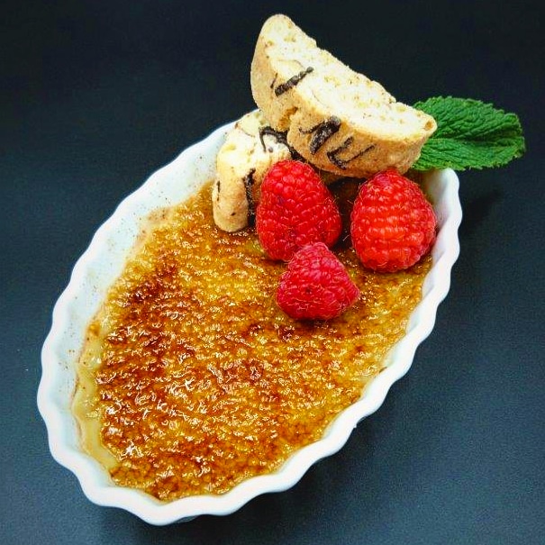 M.T. Bellies | 871 Niagara St, Welland, ON L3C 1M4, Canada | Phone: (905) 788-9474