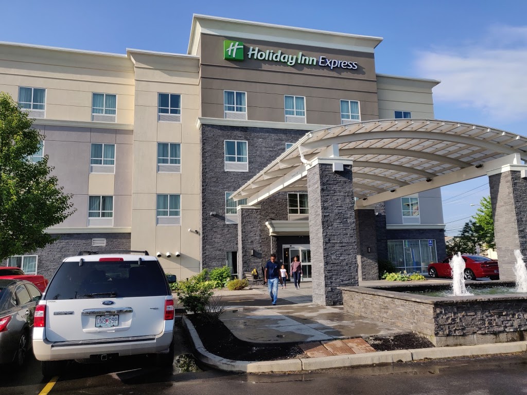 Holiday Inn Express Cheektowaga North East | 83 Anderson Rd, Cheektowaga, NY 14225, USA | Phone: (716) 725-6133