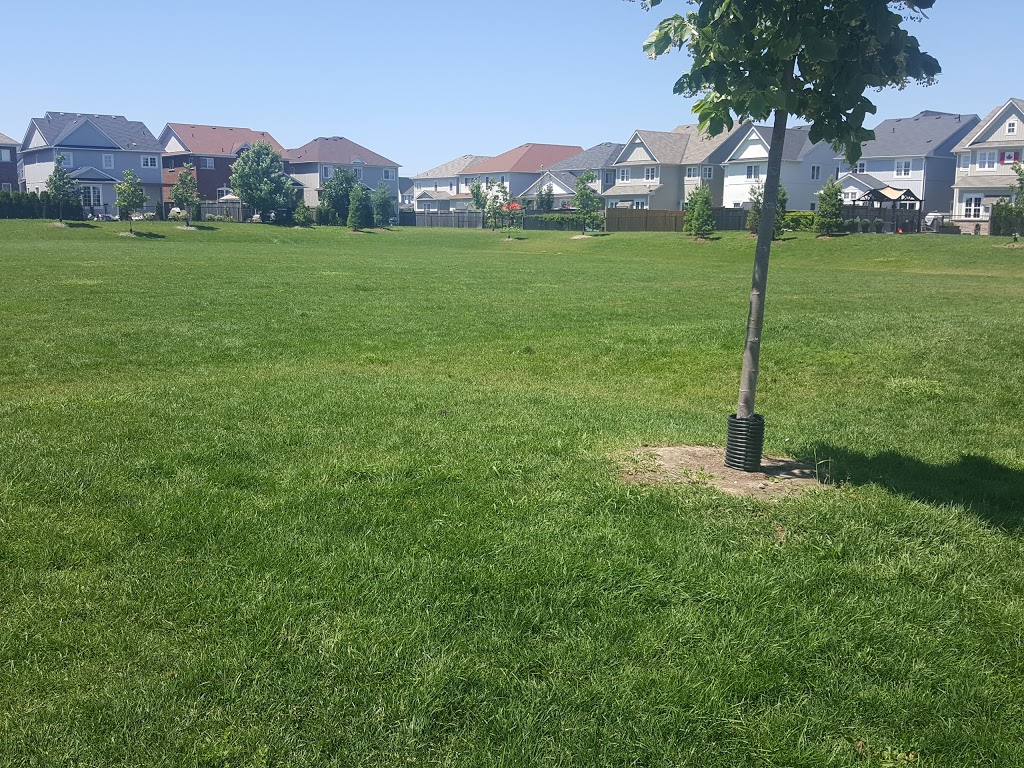 Pinecone Park | 281 Cachet Blvd, Whitby, ON L1M 2M1, Canada