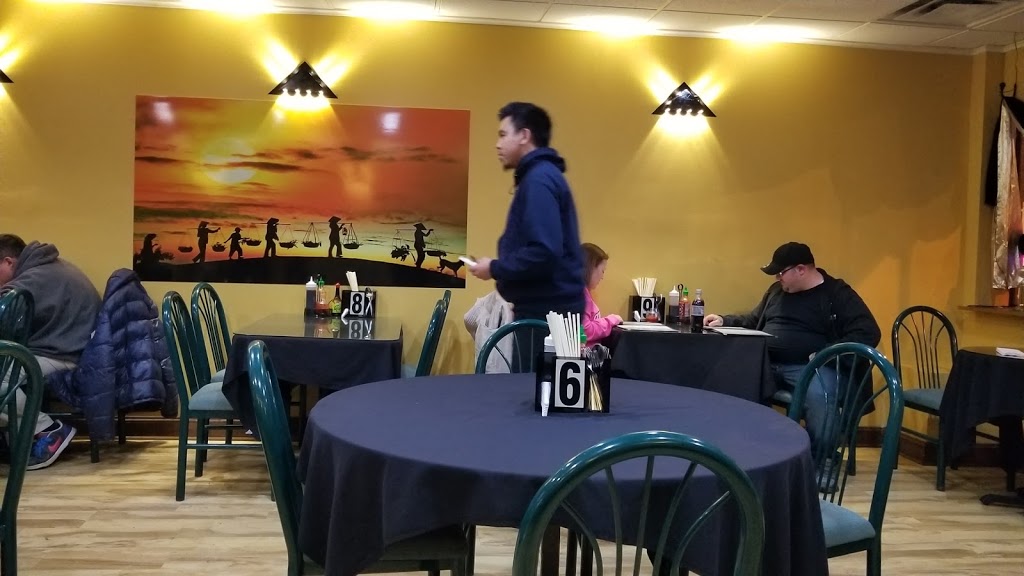 Pho Golden | 3004 Pine Ave, Niagara Falls, NY 14301, USA | Phone: (716) 215-6151