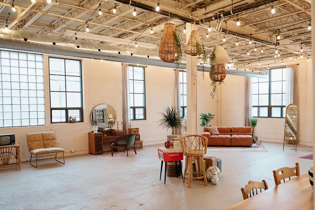 Junto Studio | 915 Dupont St Unit 202, Toronto, ON M6H 1Z1, Canada | Phone: (647) 296-3518
