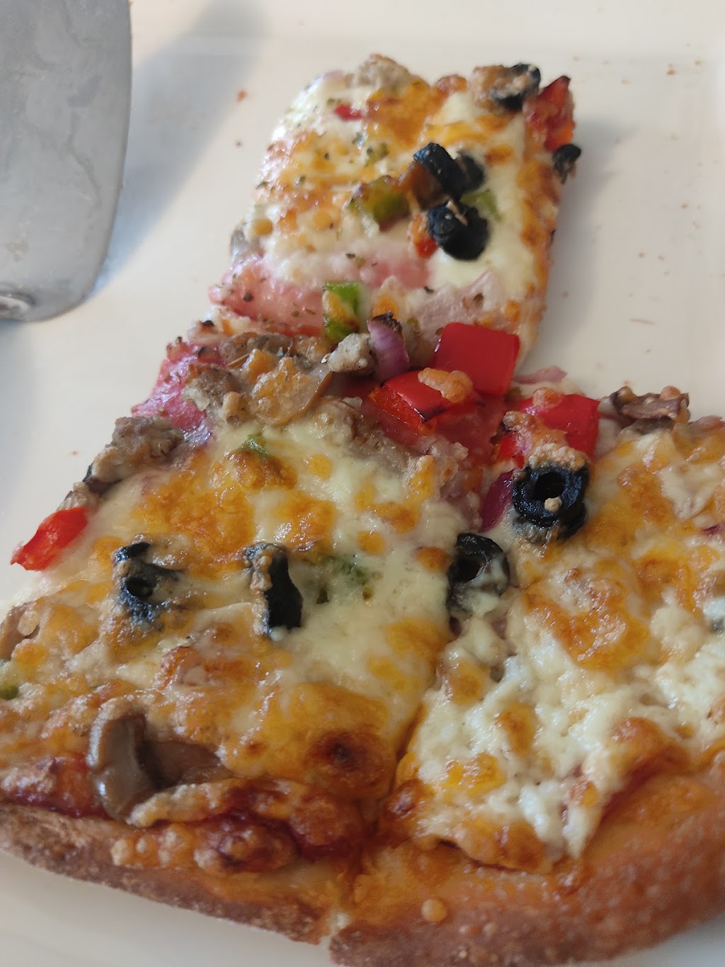 Aspen Crossing Tavern | Vulcan County, AB T0L 1P0, Canada | Phone: (403) 534-2129
