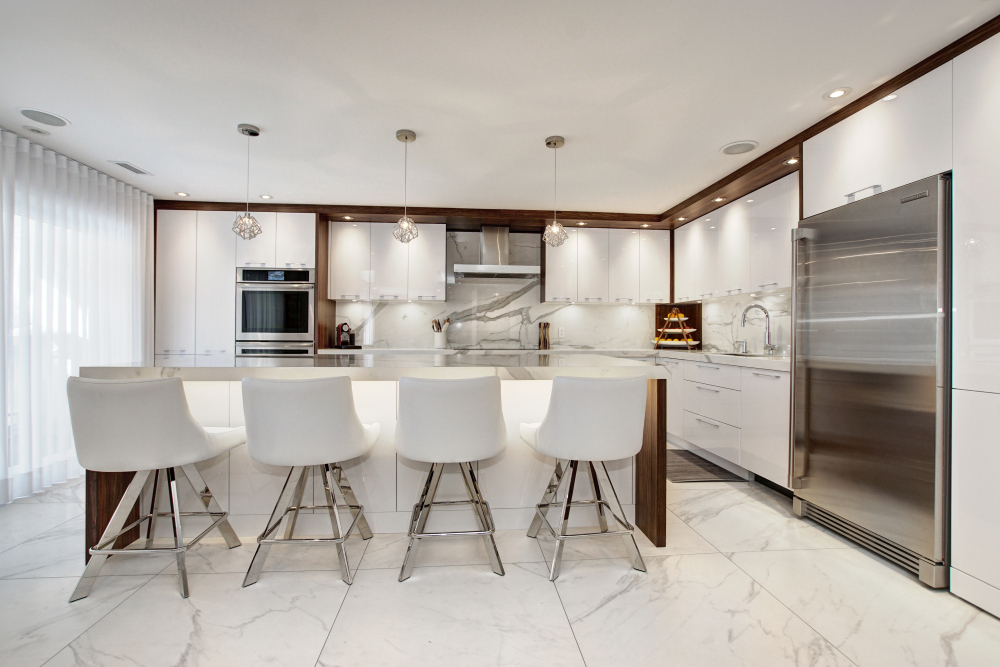 Macucina - Cabinets & Living Space | 1989, Autoroute 440, Laval, QC H7L 3W3, Canada | Phone: (450) 233-5038