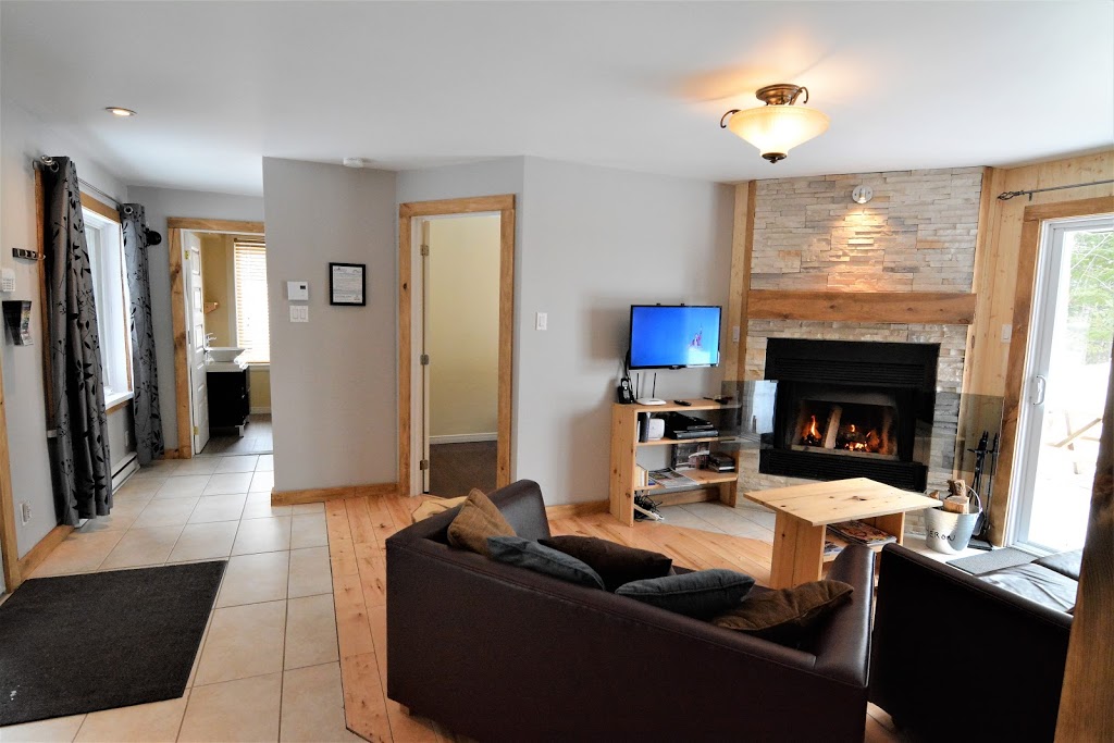 Chalet Spa Le Héron | 2208-A QC-125, Notre-Dame-de-la-Merci, QC J0T 2A0, Canada | Phone: (877) 560-8060