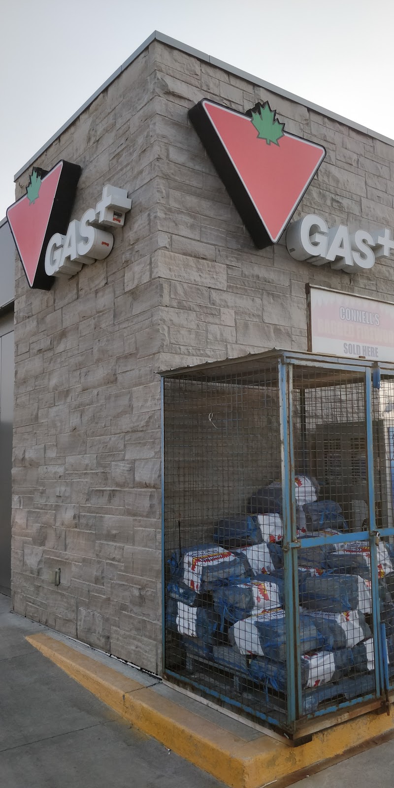 Canadian Tire Gas+ - HWY - Barrie 400 | car wash | 201 Fairview Rd, Barrie, ON L4N 9B1, Canada | 7057259800 OR +1 705-725-9800