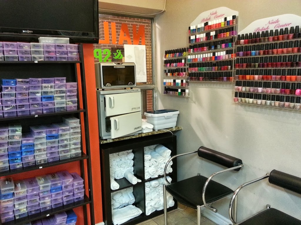 Saras Hairline | 4841 Leslie St, North York, ON M2J 2K8, Canada | Phone: (416) 493-2331