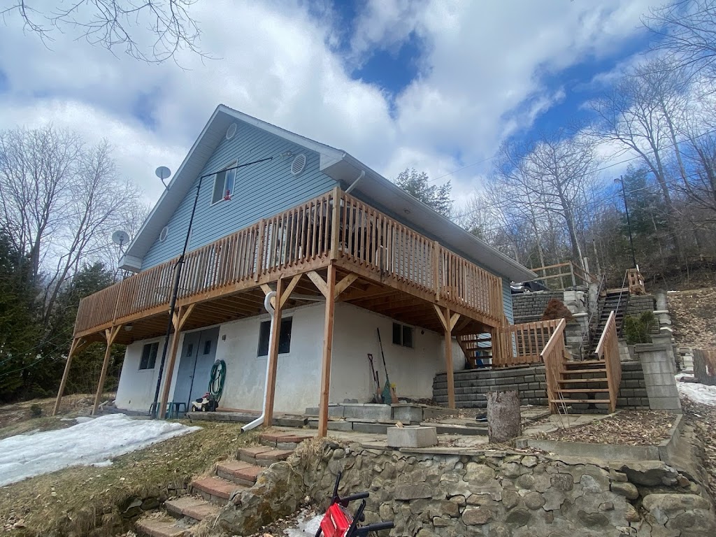 Chalet Kilkenny | 865 Rue de la Montagne, Saint-Calixte, QC J0K 1Z0, Canada | Phone: (514) 898-0650