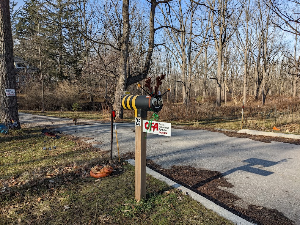 Meadowlily Farm & Bee Rescue | 25 Meadowlily Rd S, London, ON N6M 1C3, Canada | Phone: (519) 520-0424