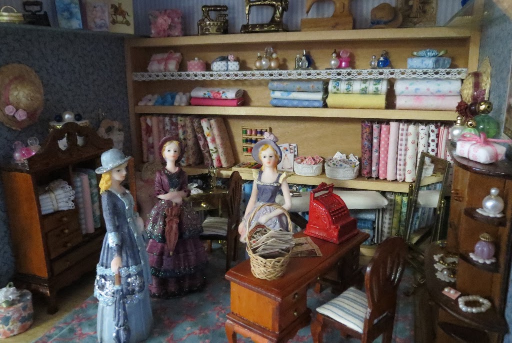 La Galerie de miniatures de Québec | 674 Ave Royale, Quebec City, QC G1E 1Y7, Canada | Phone: (418) 661-3398