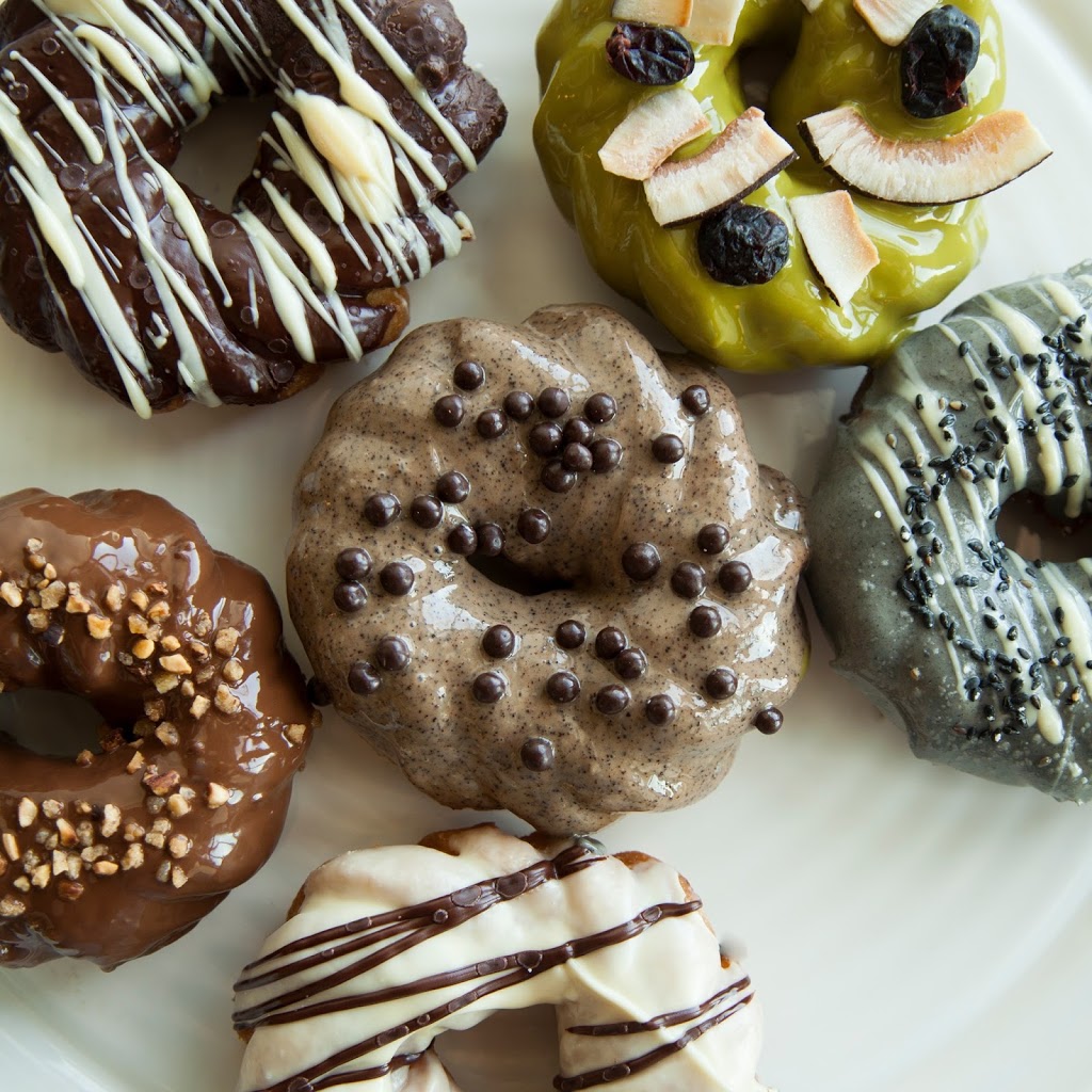 Cacao 70 Anjou | 7999 Boulevard des Galeries dAnjou, Anjou, QC H1M 1W9, Canada | Phone: (514) 355-7774