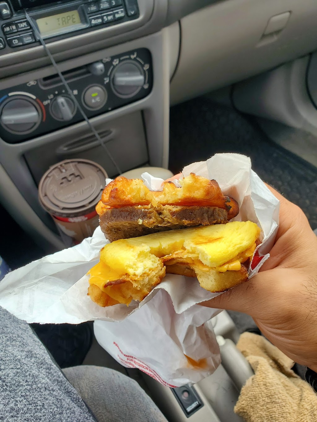 Tim Hortons | 3099 De La, Blvd. de la Concorde E, Laval, QC H7W 4L8, Canada | Phone: (450) 664-2995