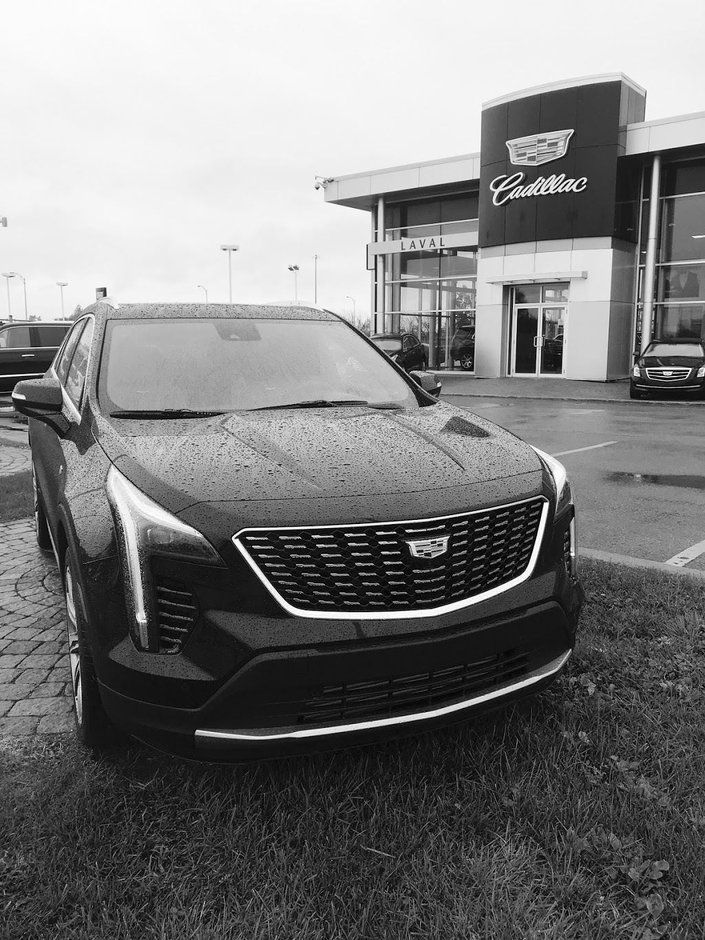 Cadillac Laval | 2800 Boulevard Chomedey, Laval, QC H7P 5Z9, Canada | Phone: (855) 928-3278
