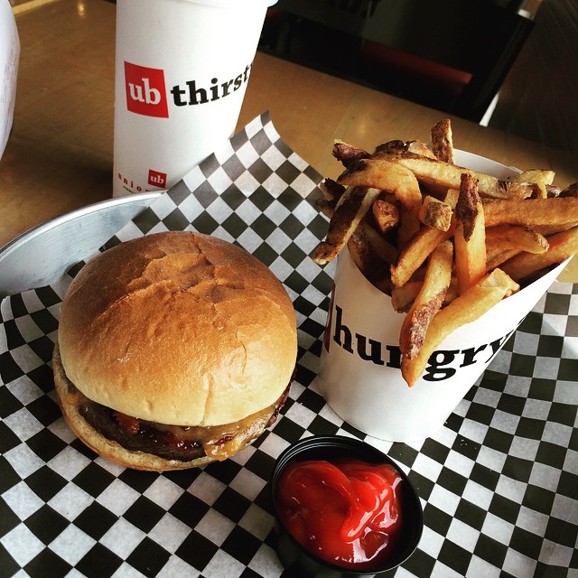 Union Burger | 4188 Living Arts Dr #1, Mississauga, ON L5B 0H7, Canada | Phone: (905) 276-4695