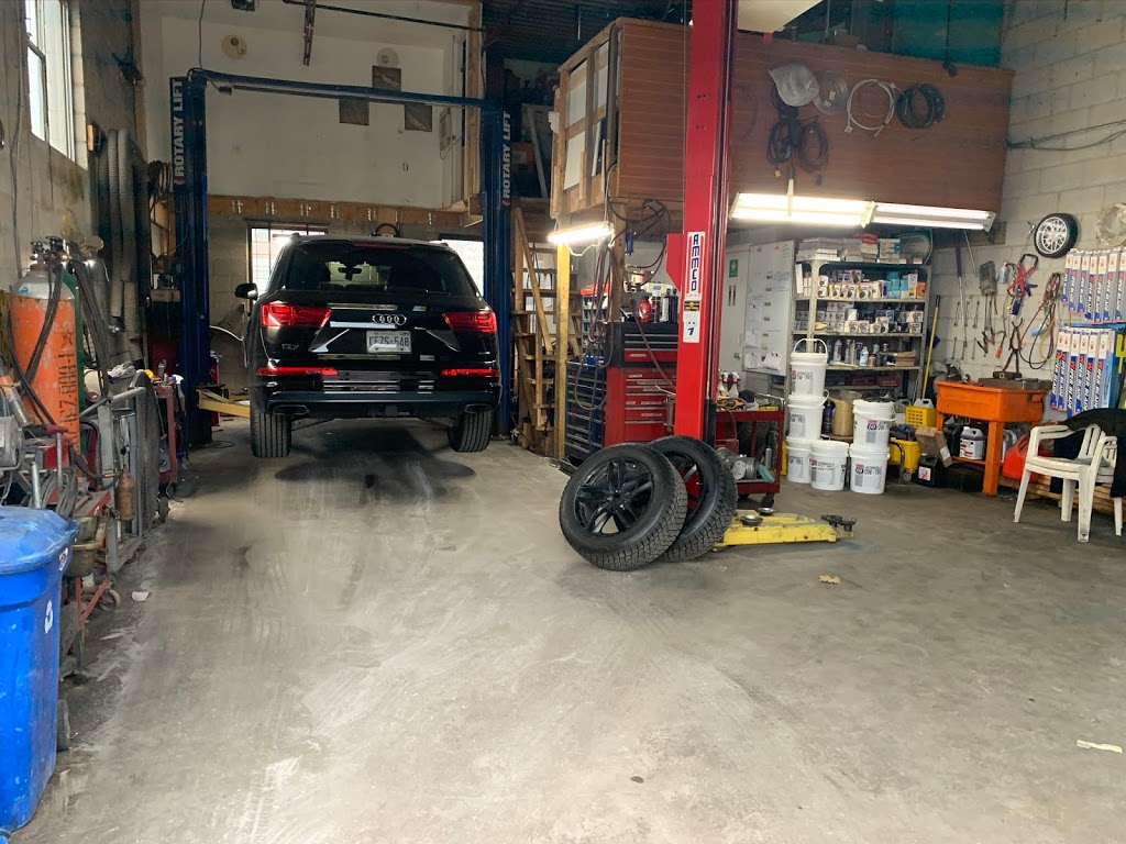 CARLITO AUTO REPAIR | 2570 Haines Rd UNIT 15, Mississauga, ON L4Y 4A3, Canada | Phone: (905) 848-3425