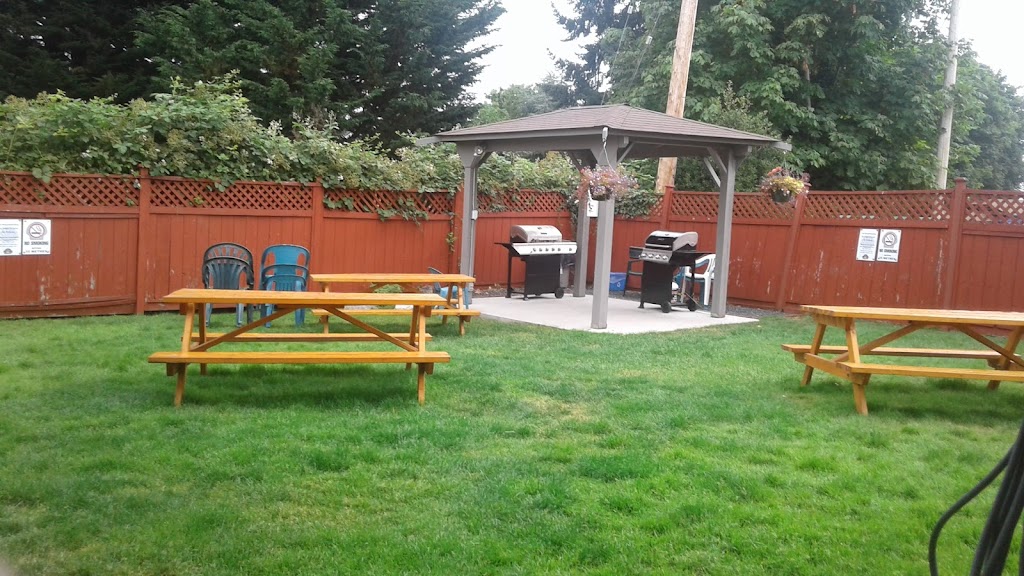 The Tides Inn | 411 Island Hwy W, Parksville, BC V9P 1A1, Canada | Phone: (250) 248-6171