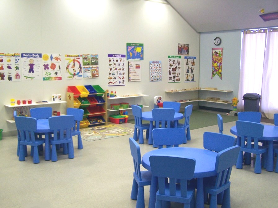Little Scholars Montessori - Barrhaven | 2910 Woodroffe Ave, Nepean, ON K2J 4G3, Canada | Phone: (613) 823-4047