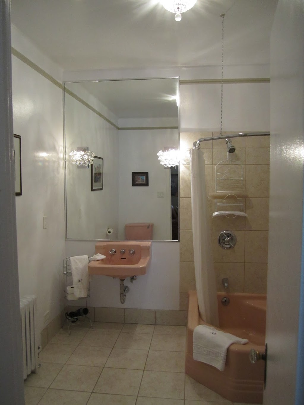 Monroe House | 8A Forest Rd, St. Johns, NL A1C 2B9, Canada | Phone: (709) 235-1946