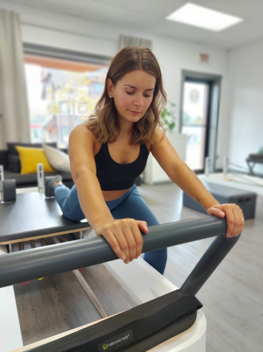 Kinésiologue Studio Of Pilates Sur Table | 240 Rue de Saint Jovite, Mont-Tremblant, QC J8E 2Z9, Canada | Phone: (819) 425-0079