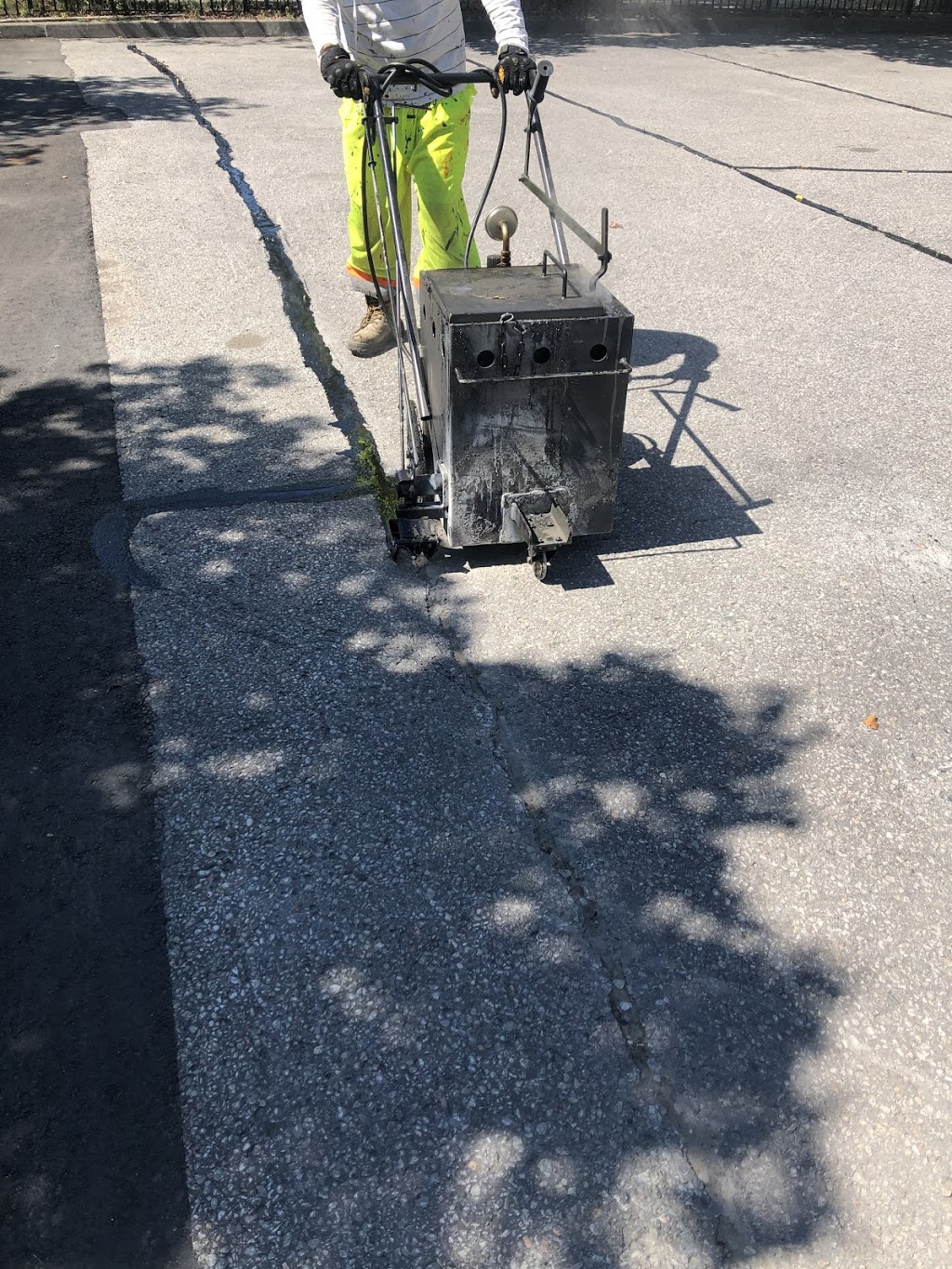 THE LINE PAINTING COMPANY | 591 Faywood Crescent, Oshawa, ON L1K 2S4, Canada | Phone: (905) 442-0968