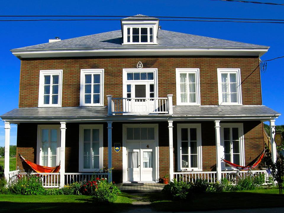 Le Presbytere Du Bootlegger | 4 Rue du Patrimoine, La Malbaie, QC G5A 2A7, Canada | Phone: (418) 439-3711