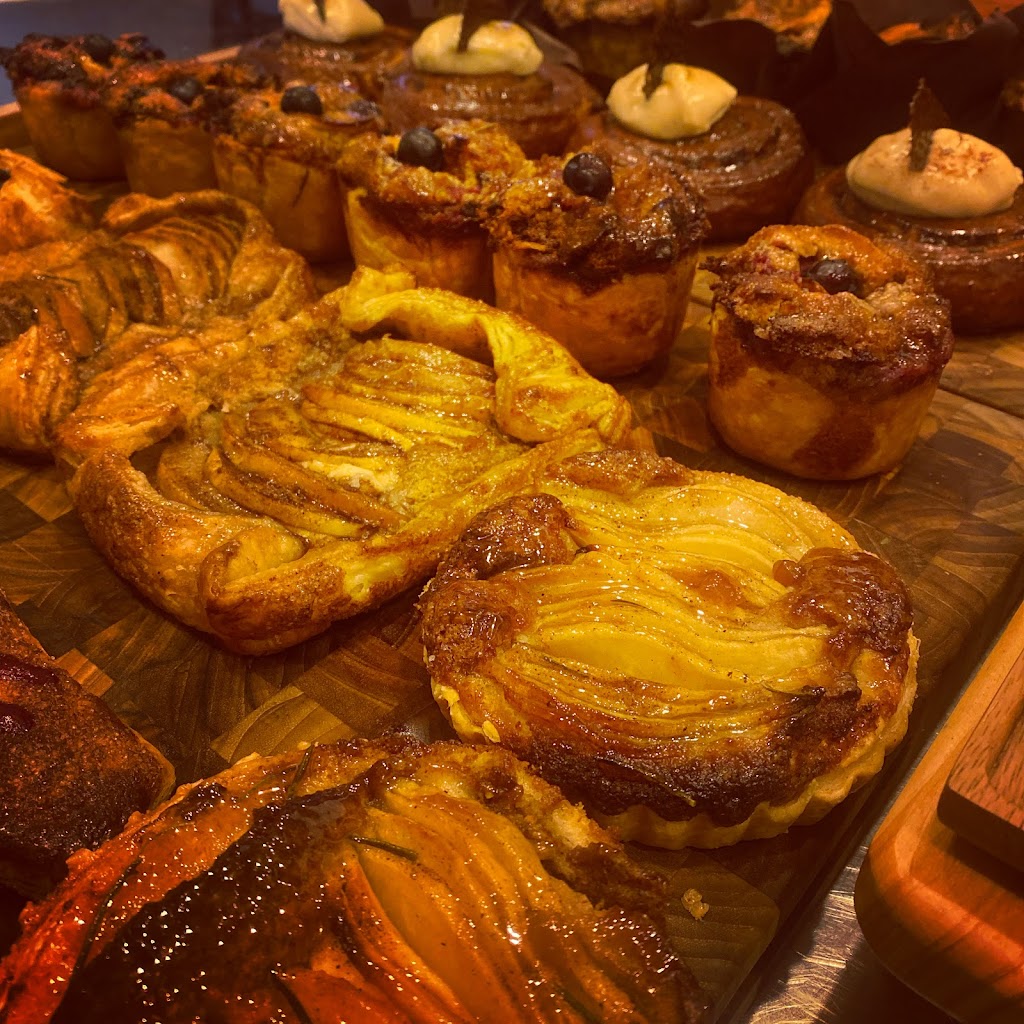 Coffee + Kitchen Restaurant | 4709 Canal Rd, Pender Island, BC V0N 2M1, Canada | Phone: (250) 629-3353