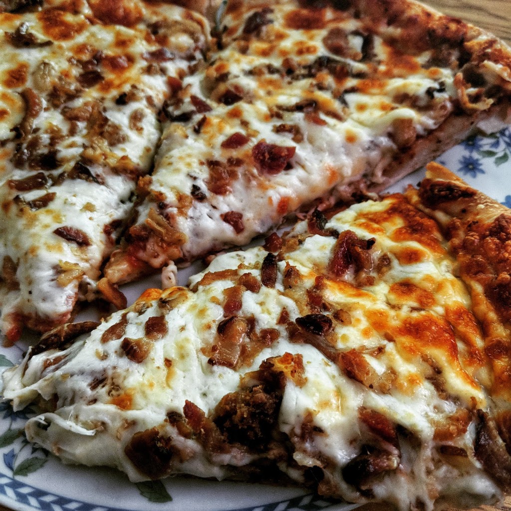 H&R Pizza and Wings | 197 Norice St, Nepean, ON K2G 2Y4, Canada | Phone: (613) 225-2221