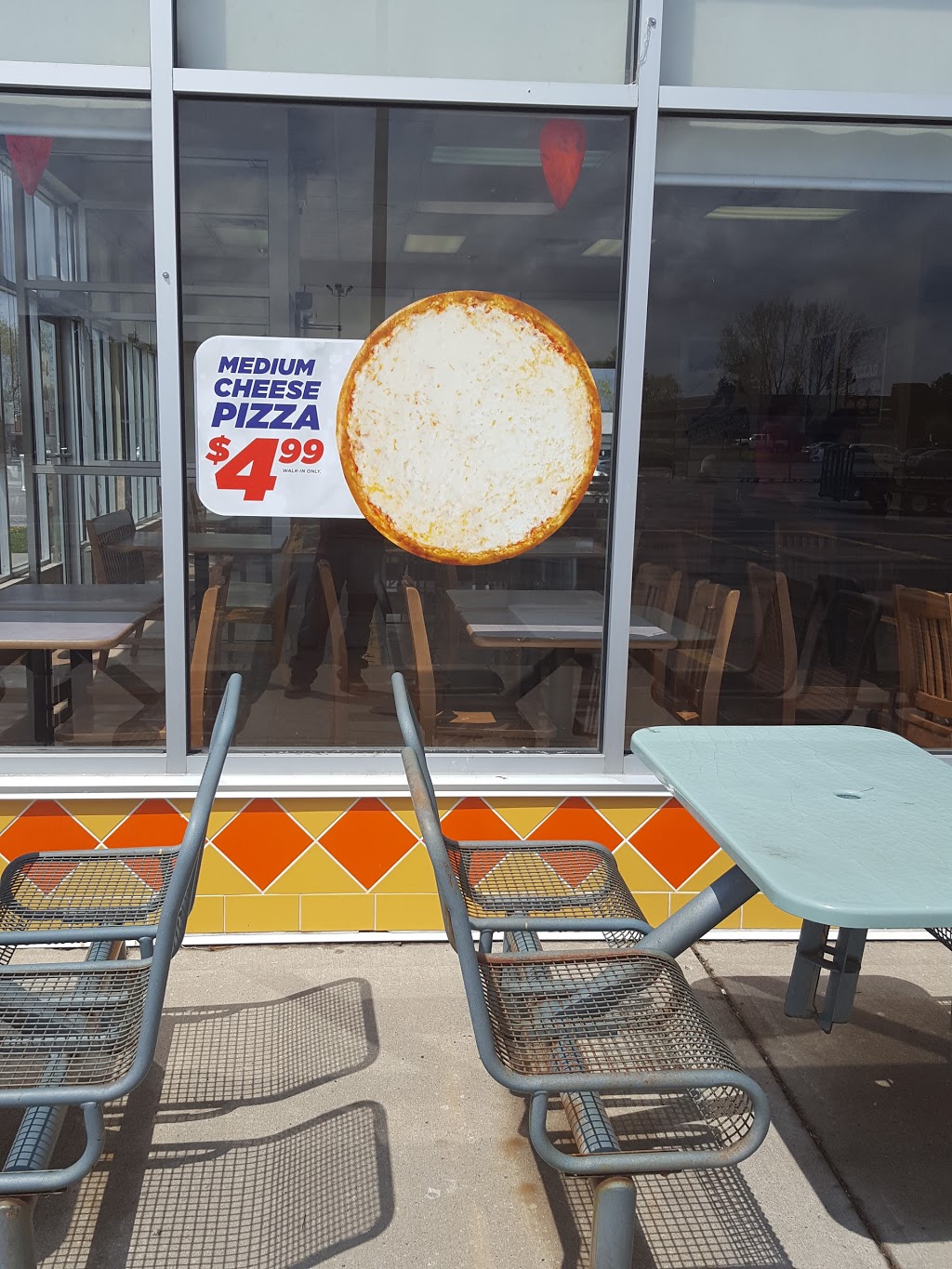 Pizza Pizza | 1338 Richmond Rd, Ottawa, ON K2B 8L4, Canada | Phone: (613) 737-1111