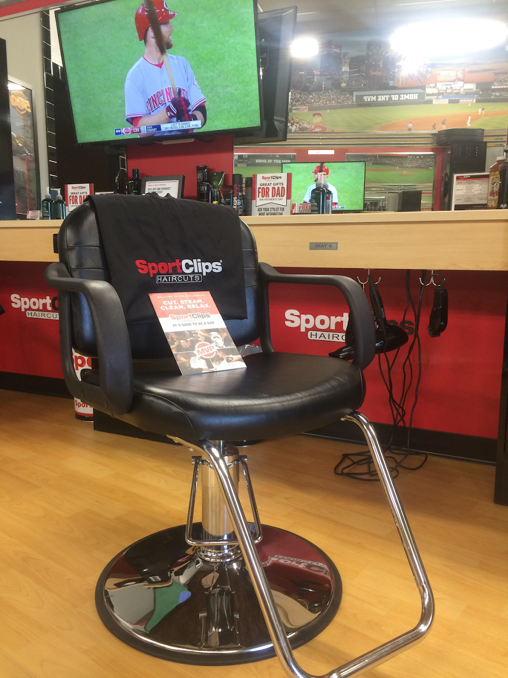 Sport Clips Tenth Line | 2284 Tenth Line Rd, Ottawa, ON K4A 0X4, Canada | Phone: (613) 424-8300