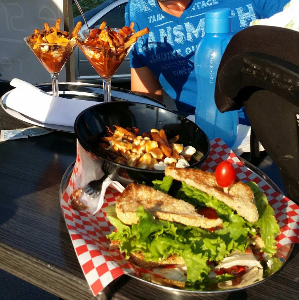 Le Snack Branché | 1284 Boulevard Bastien, Québec, QC G2K 1G2, Canada | Phone: (418) 704-1616