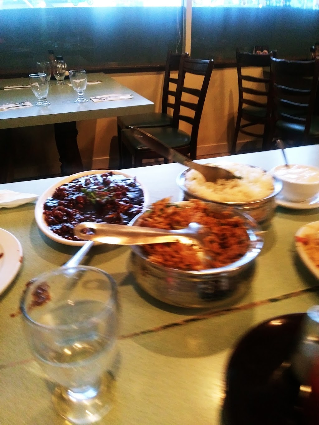 Mezbaan Indian & Indo Chinese | 12790 96 Ave, Surrey, BC V3V 1X7, Canada | Phone: (604) 583-9987